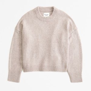 NWOT Abercrombie Wedge Crew Sweater in Light Taupe Size S